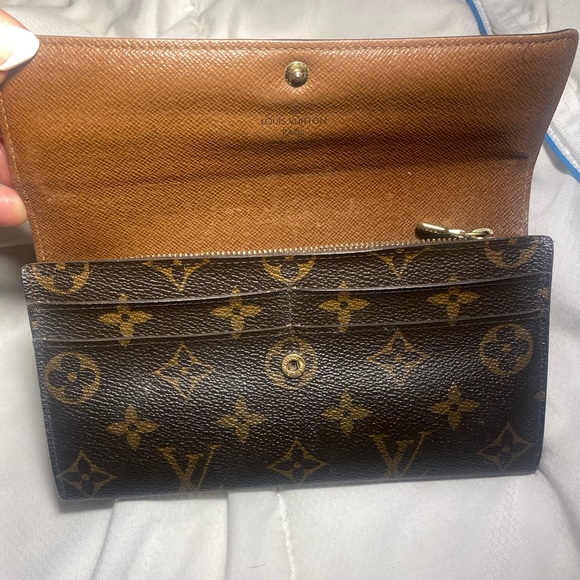 Louis Vuitton Handbags - Louis Vuitton wallet